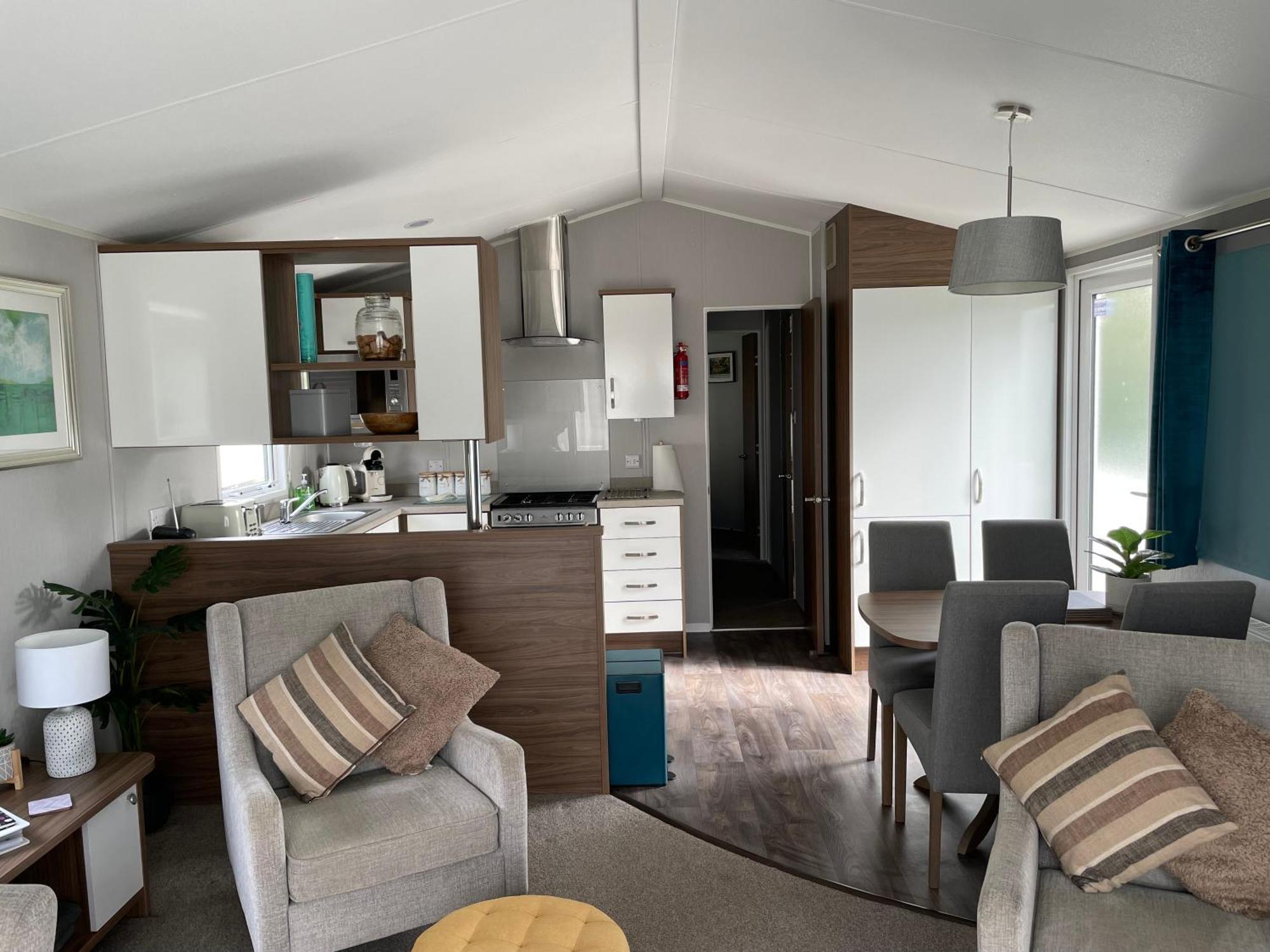6 Berth Comfy Homely Caravan, Dog Friendly Belton with Browston Exterior foto